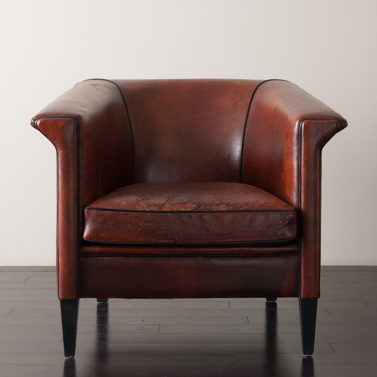 LEATHER LOUNGE CHAIR BY BART VAN BEKHOVEN